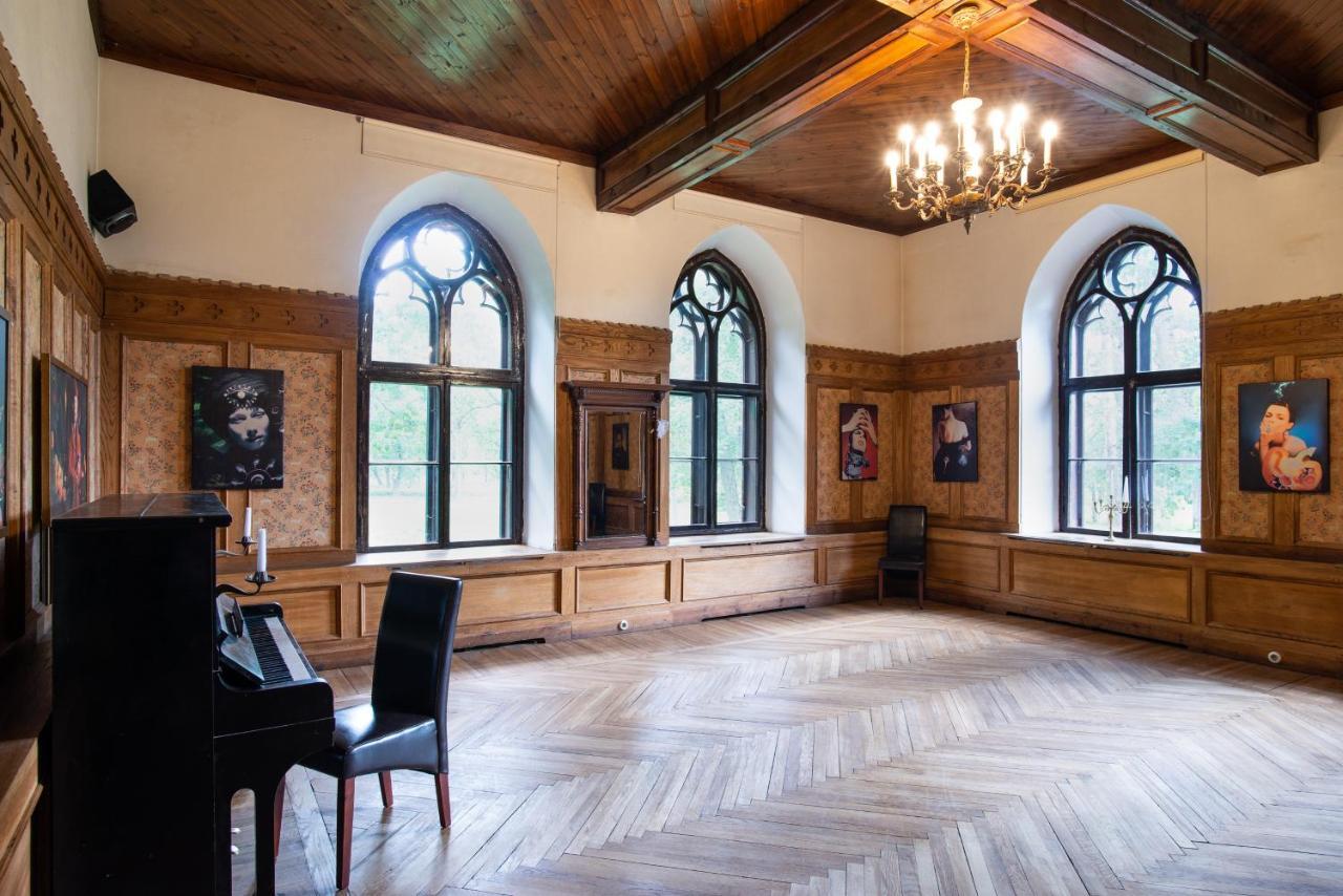 Hotel Laitse Castle Esterno foto