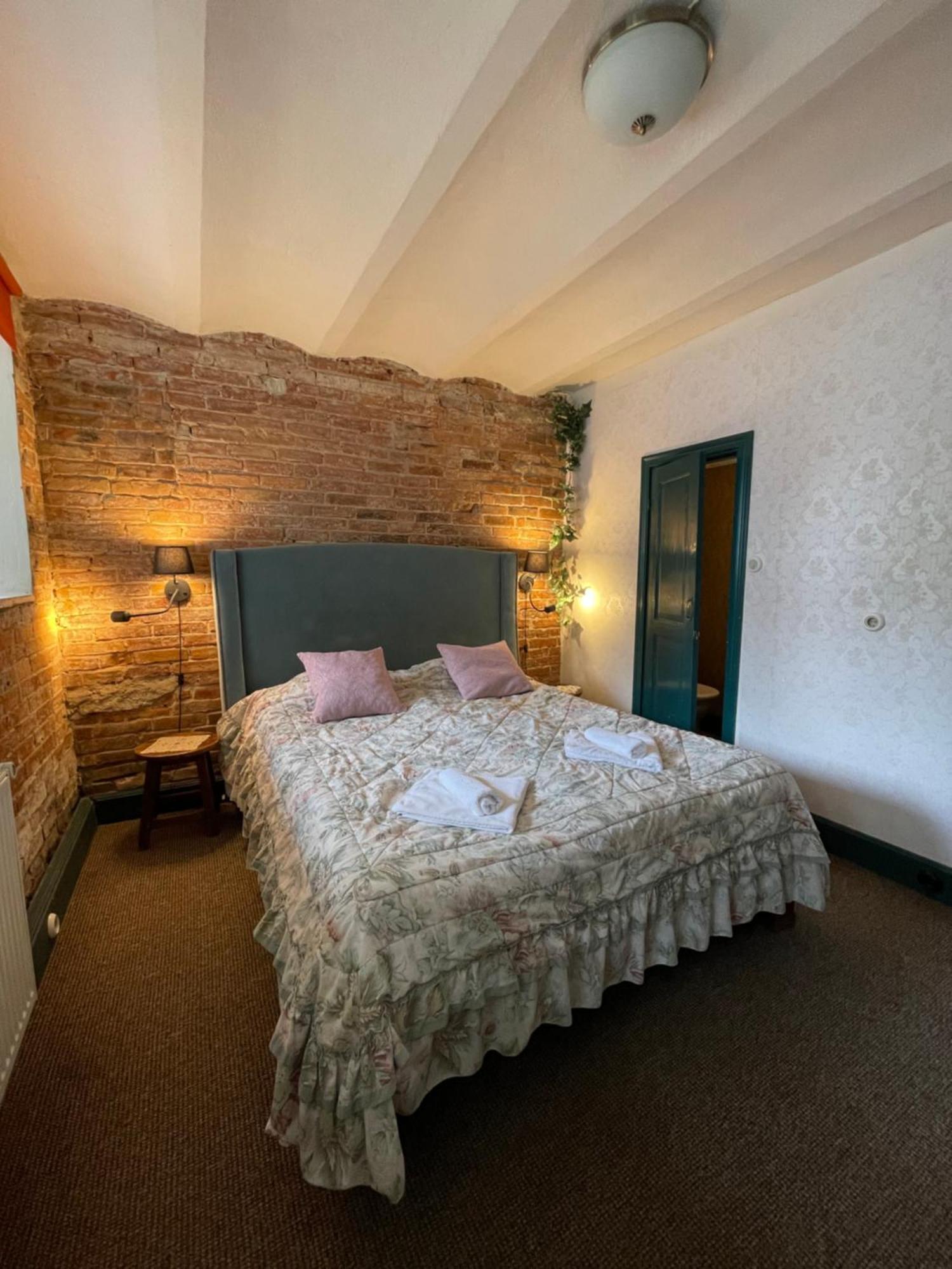 Hotel Laitse Castle Esterno foto