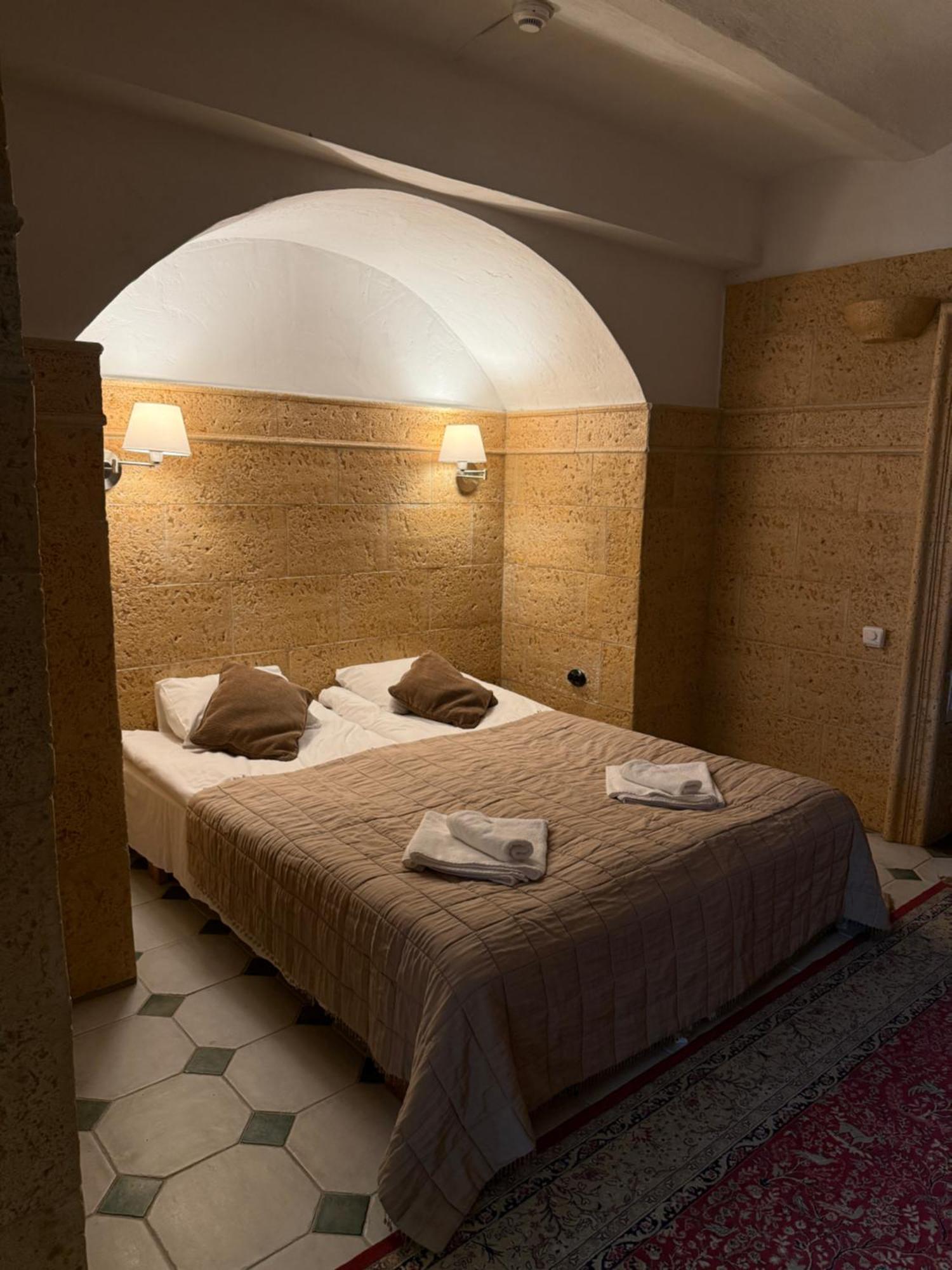 Hotel Laitse Castle Esterno foto